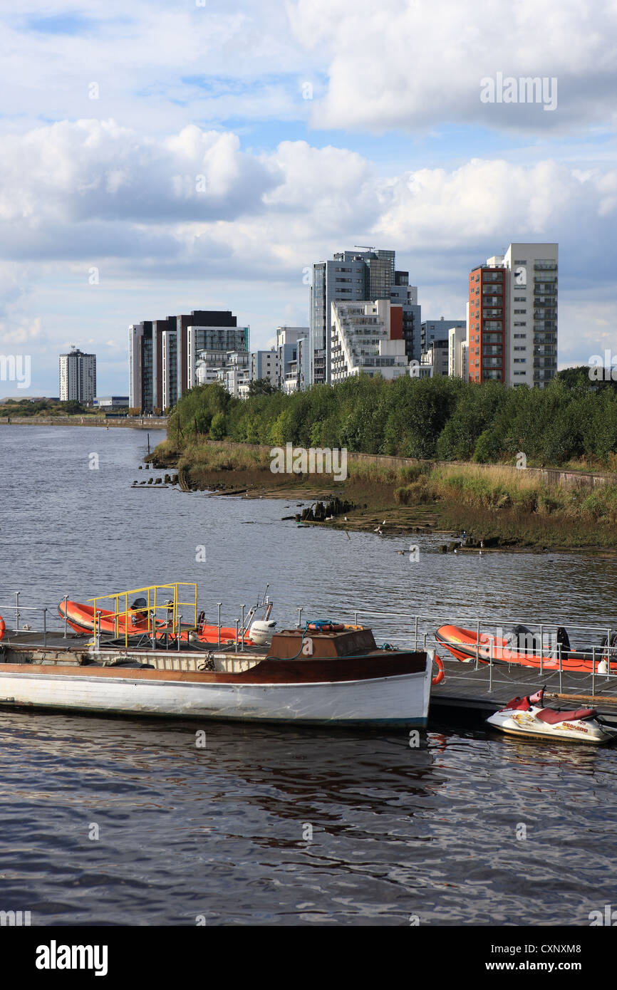 Glasgow River Clyde and waterfront apartments in Scotland Stock Photo