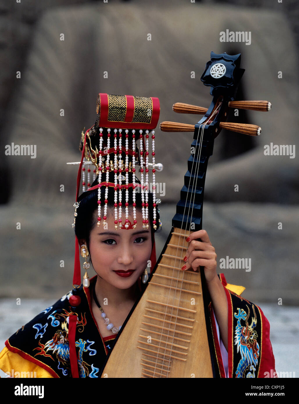 Traditional hong kong costume hires stock photography and images Alamy