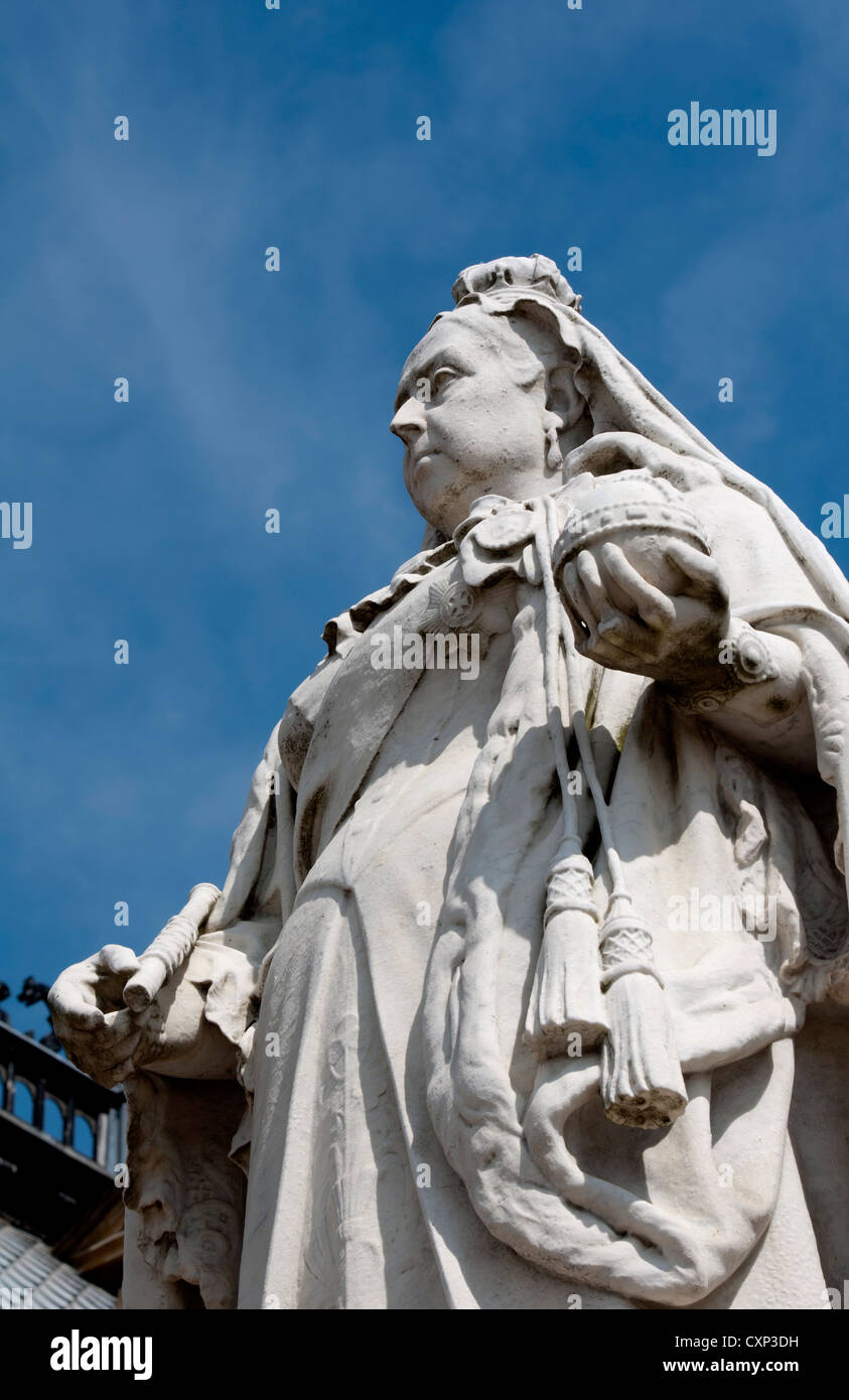 Queen victoria center hires stock photography and images Alamy