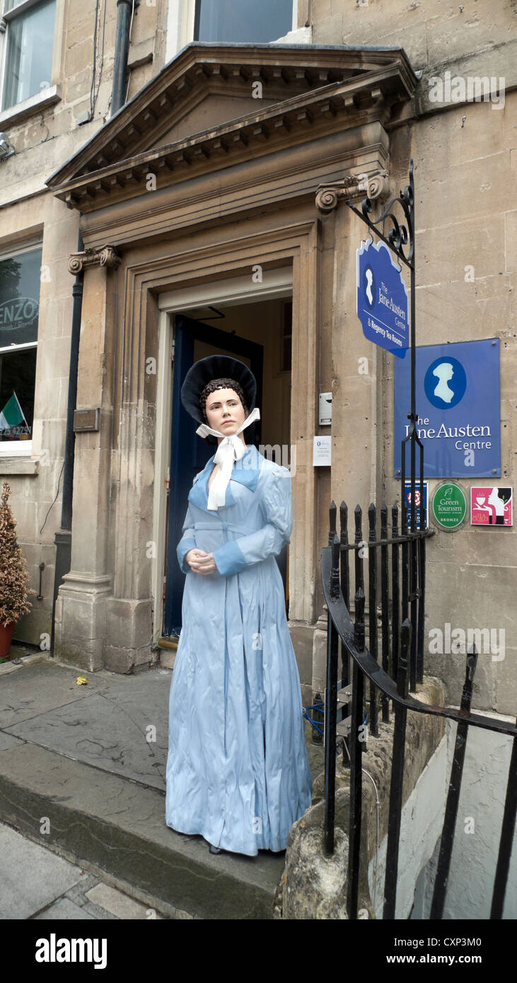 Statue in period costume outside the Jane Austen Centre, City of Bath, Somerset Avon England, UK  KATHY DEWITT Stock Photo