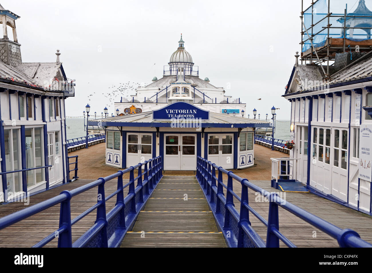 The Victorian Tea rooms on Eastbourne Pier Stock Photo - Alamy