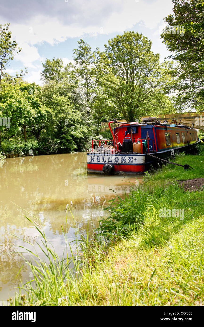 Decorated canal boat hires stock photography and images Alamy