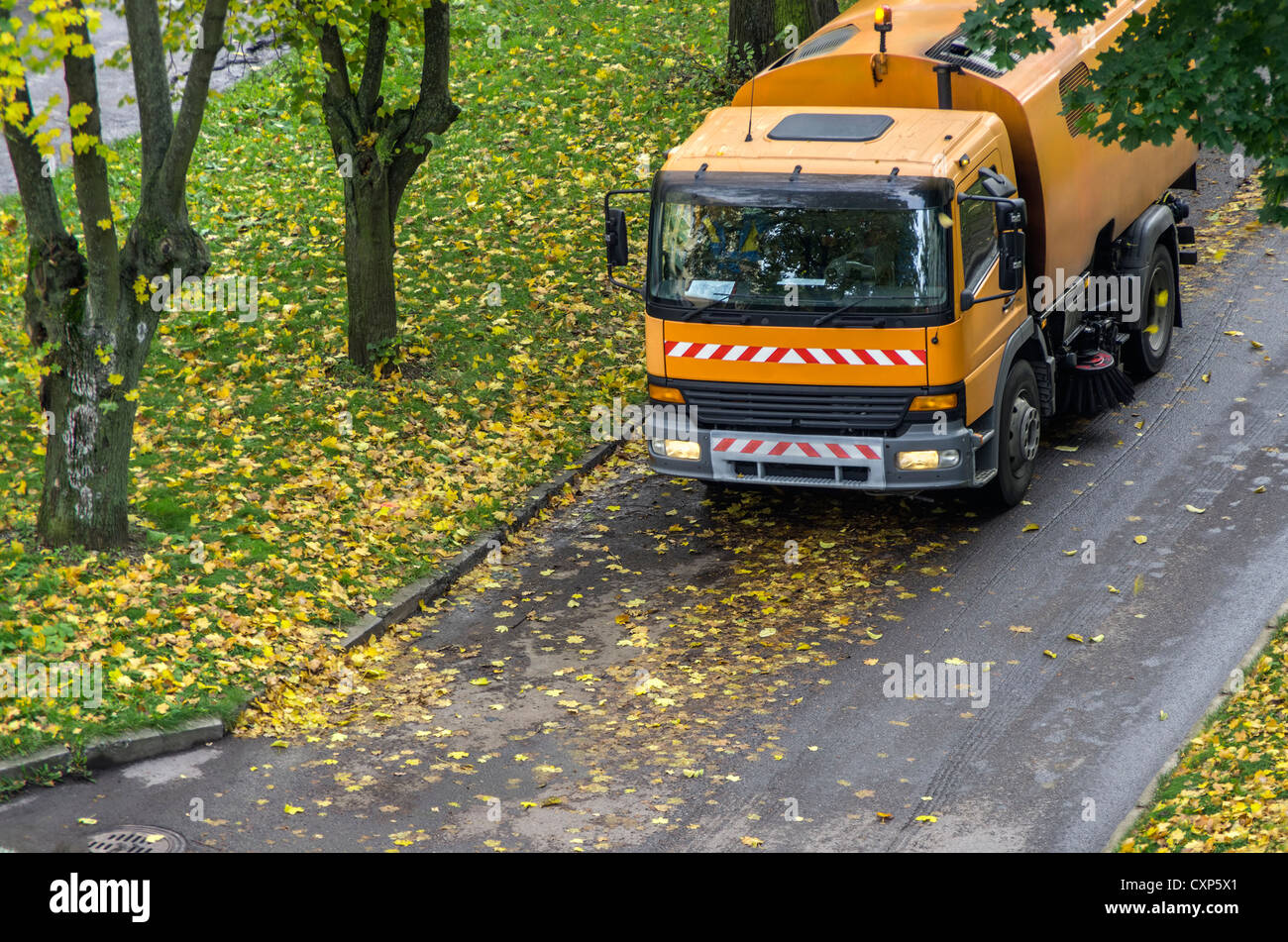City Street Sweeper Sweeping Cleaning Hi Res Stock Photography And