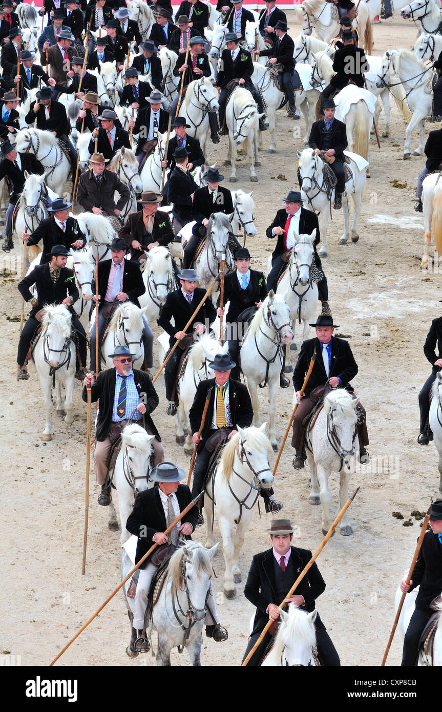 Fete des gardians arles hi res stock photography and images Alamy