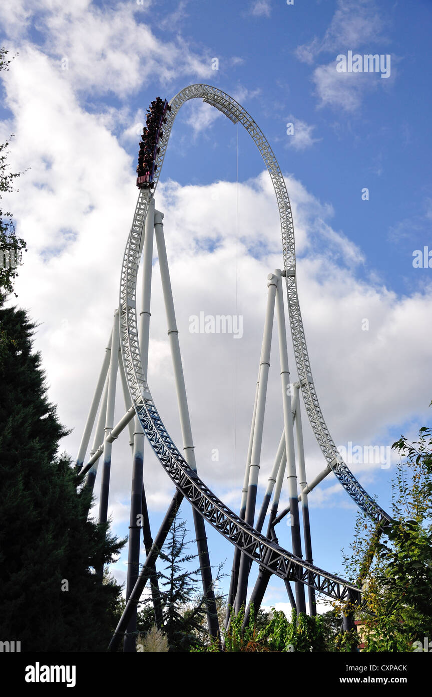 Stealth' rollercoaster ride in Thorpe Park Theme Park, Chertsey, Surrey,  England, United Kingdom Stock Photo - Alamy