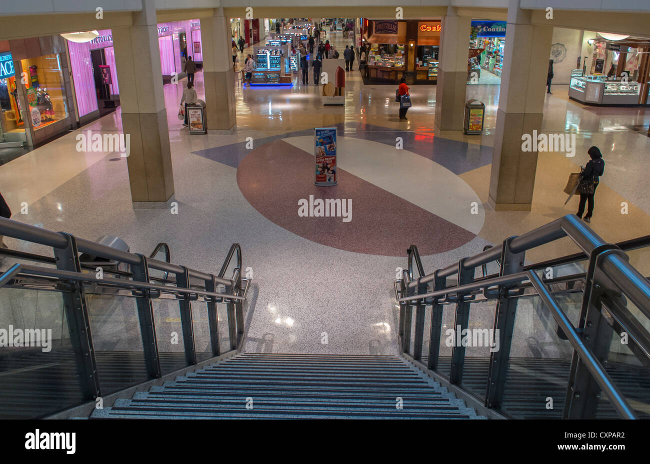 New York City, NY, USA, View inside 'King's Plaza' Shopping Mall, Hallway, modern commercial interior Stock Photo