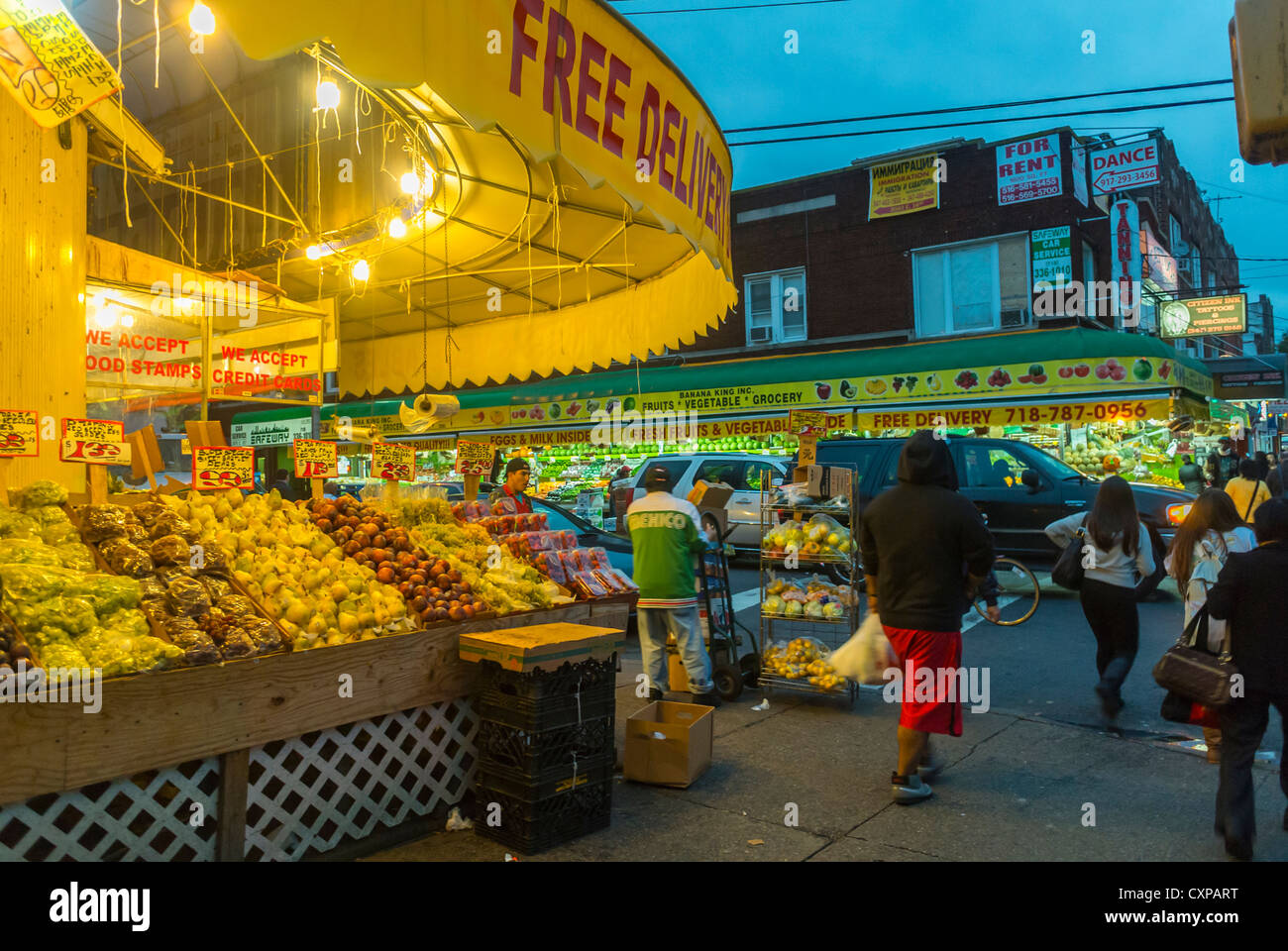 New York City, NY, People Shopping on Street Food Markets, Chinatown