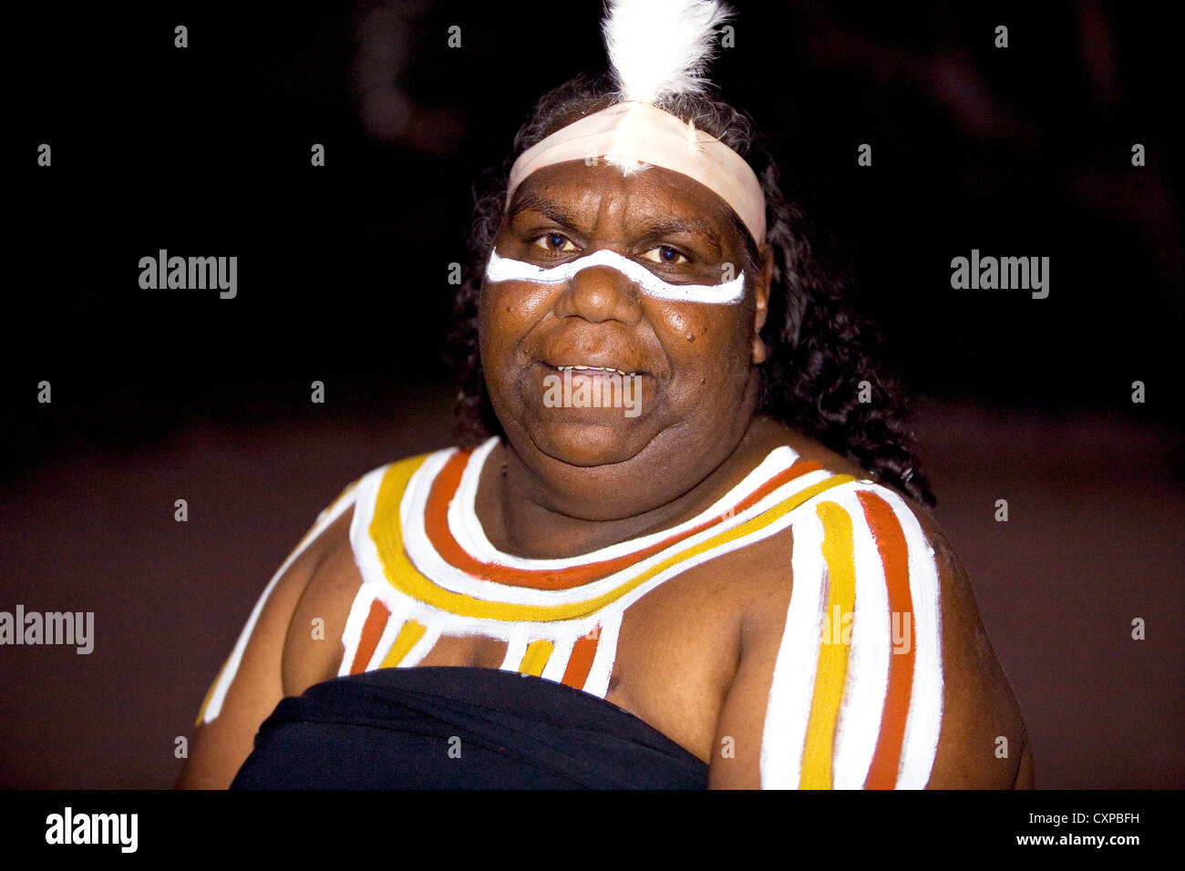 Aboriginal dancer at Simpson's Gap in the McDonnell Ranges west of Alice Springs, Australia Stock Photo