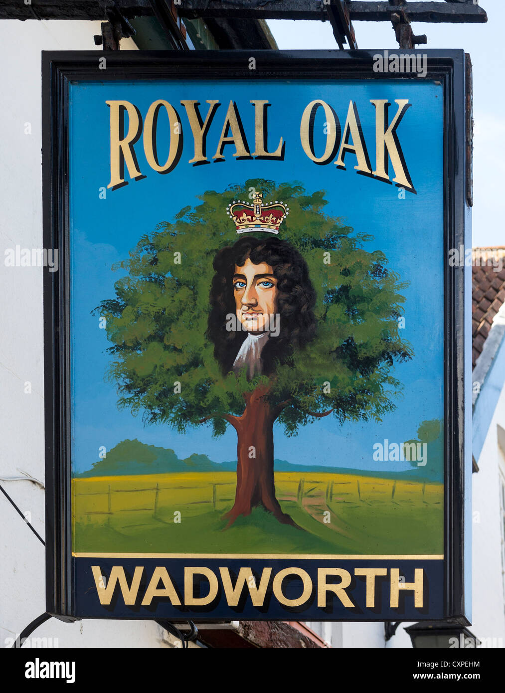 Sign of the Royal Oak pub in Pewsey, after King Charles II who hid in an oak tree to escape the Roundheads during the Civil War Stock Photo