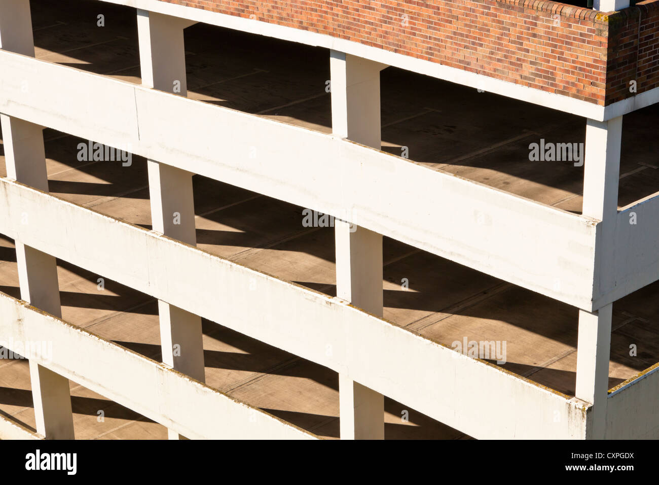 Empty car park uk hi-res stock photography and images - Alamy