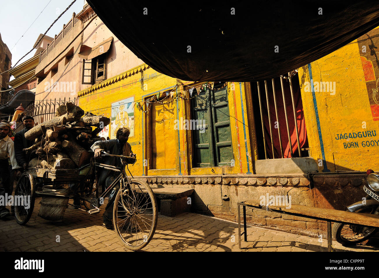 Asia India Uttar Pradesh Varanasi  Alleyways of Benares Stock Photo
