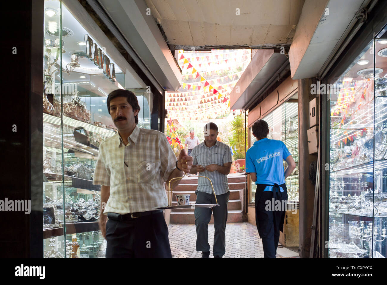 Tea vendor in Istanbul Stock Photo Alamy