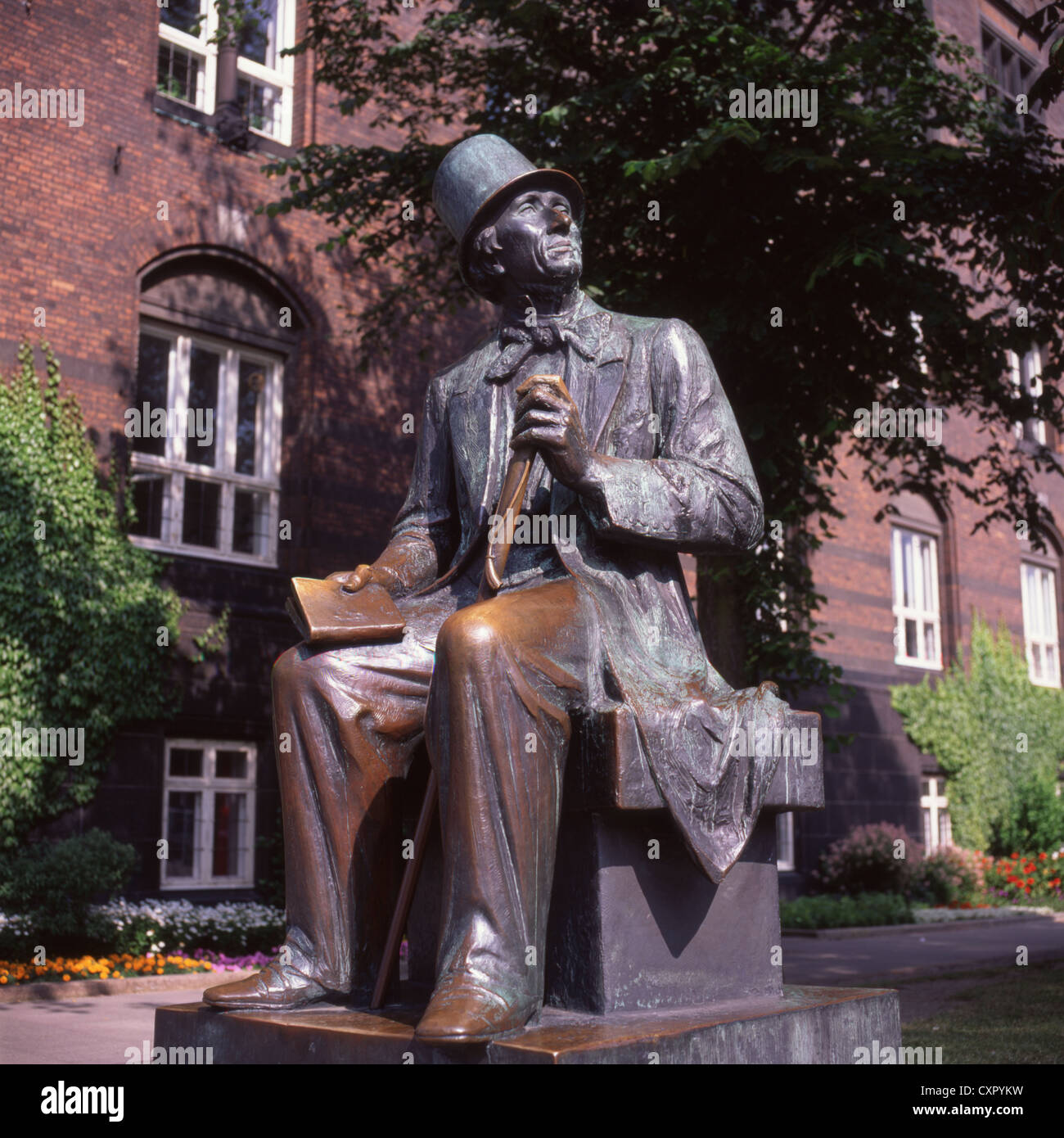 Memorial To Hans Christian Anderson Stock Photo Alamy