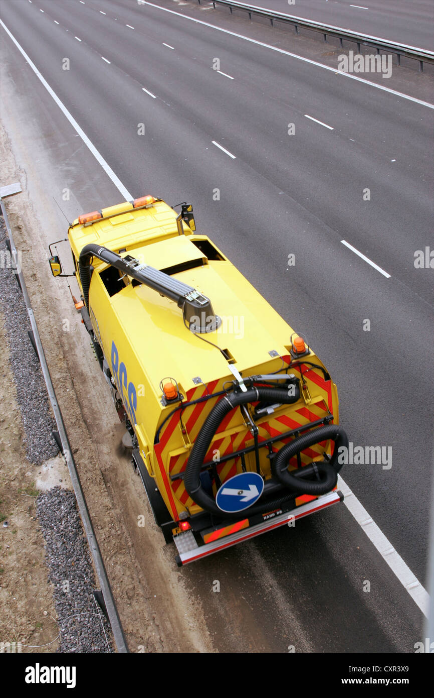 Highway maintenance truck hires stock photography and images Alamy