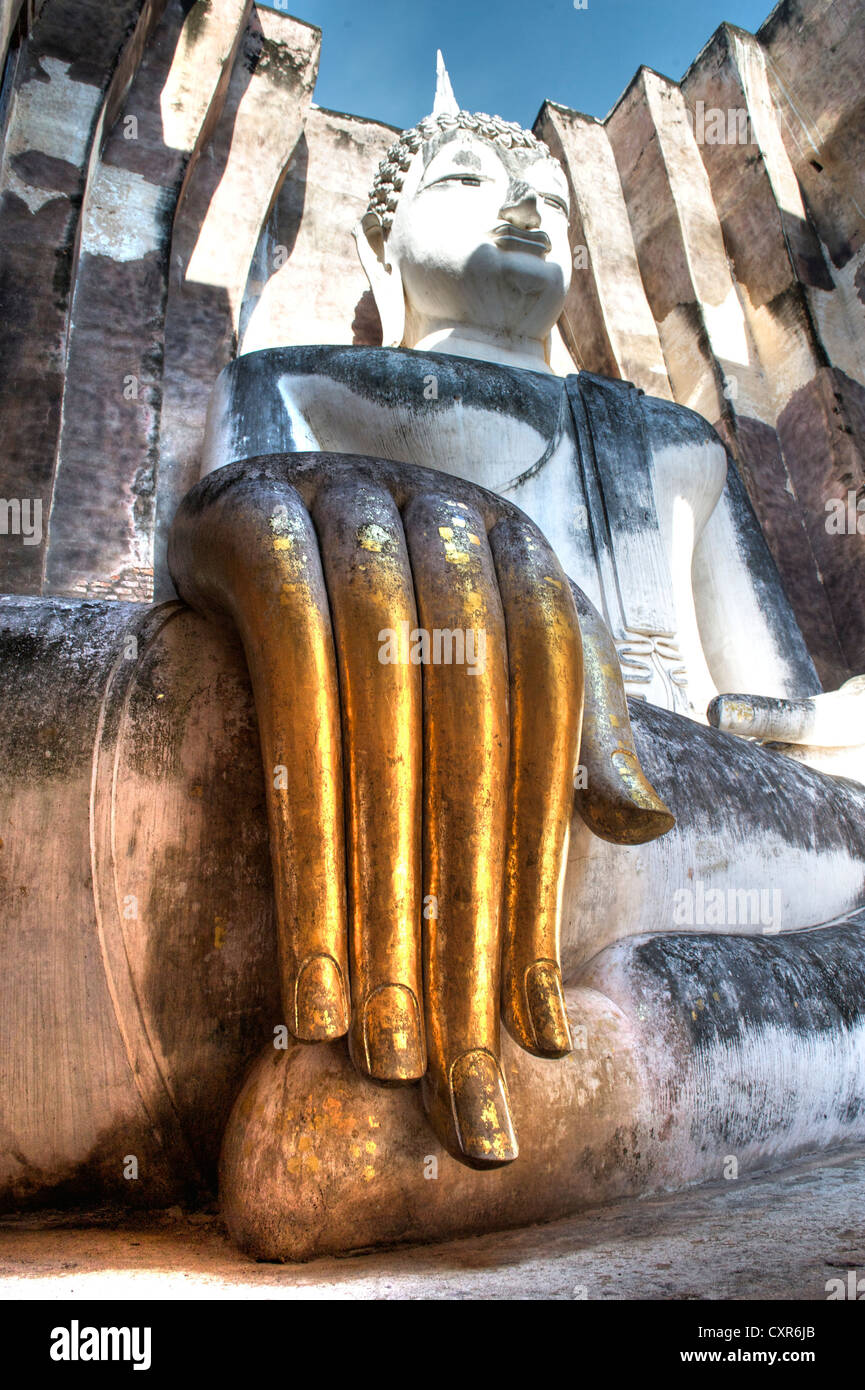 Buddha statue with a gilded hand, Wat Si Chum, Sukhothai Historical Park, Sukhothai, Thailand, Asia Stock Photo