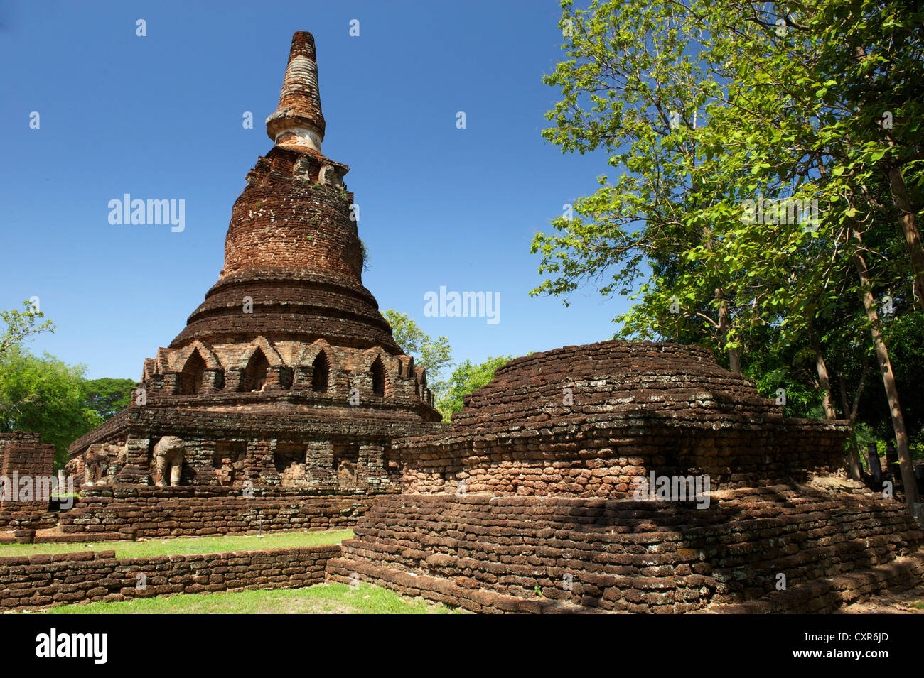 Wat Phra Tat, Aranyik Historical Park, Kamphaeng Phet, Thailand, Asia Stock Photo