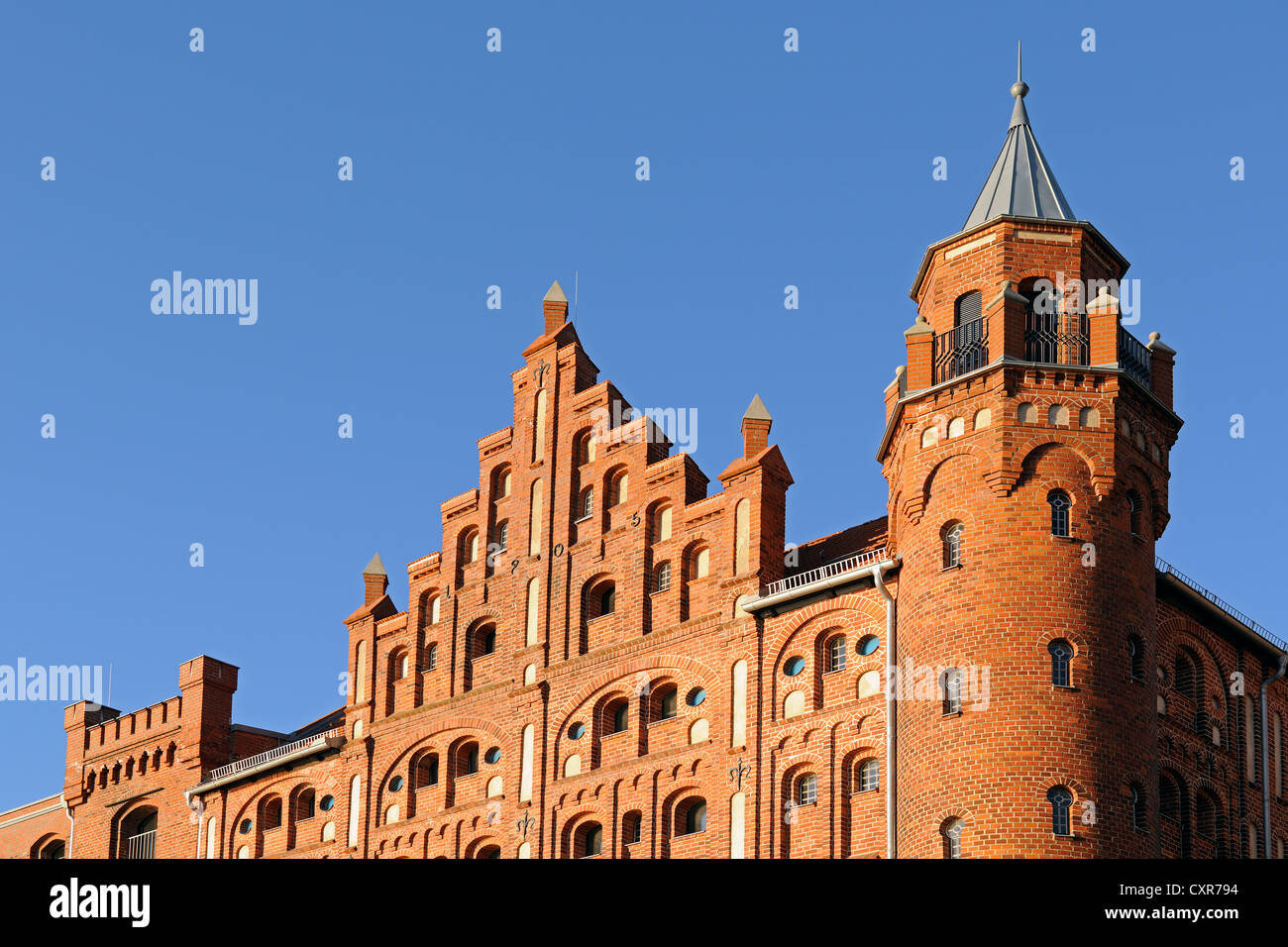 19th century warehouses hi-res stock photography and images - Alamy