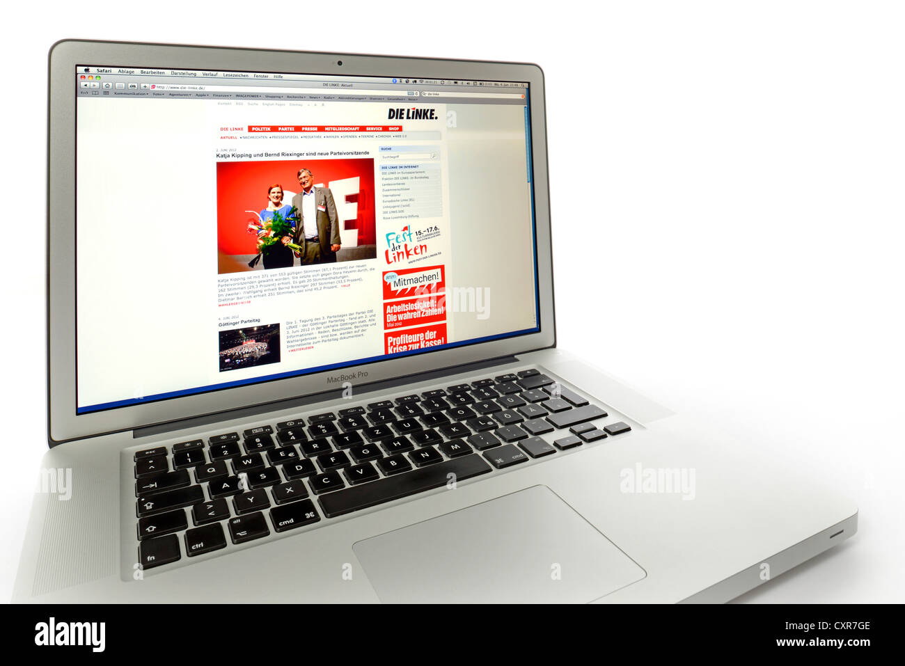 Die Linke, left-wing political party, website displayed on the screen of an  Apple MacBook Pro Stock Photo - Alamy