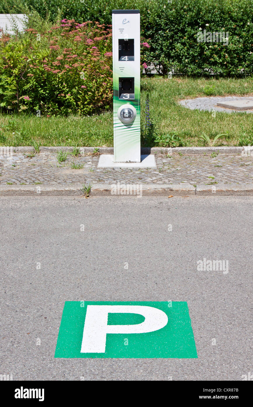 Siemens, fuel station, charging station, RWE, green parking sign, car park only for electric vehicles Stock Photo