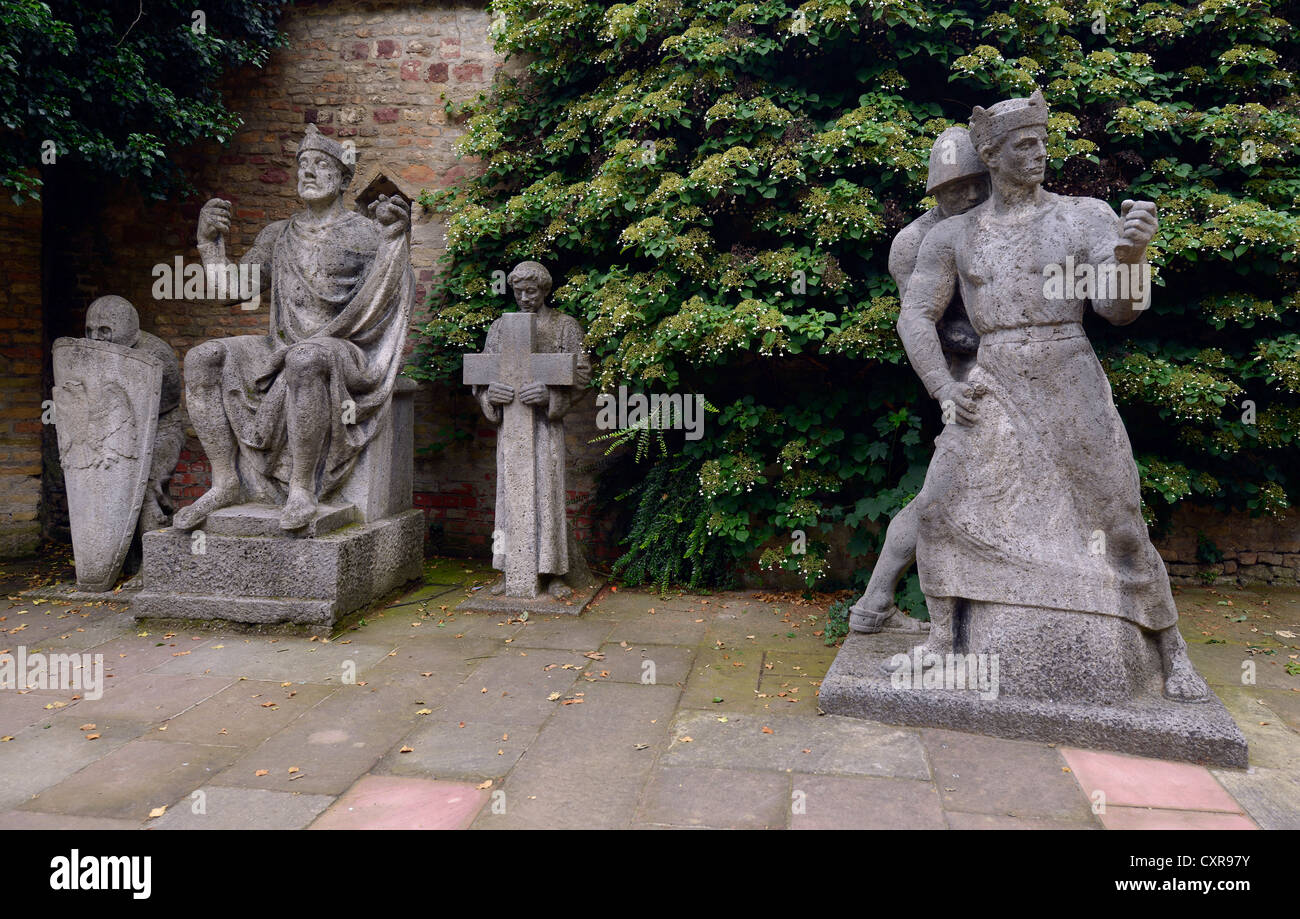 Statues of Franconian-Salian emperors, Speyer Cathedral, Imperial Cathedral Basilica, a UNESCO World Heritage Site Stock Photo