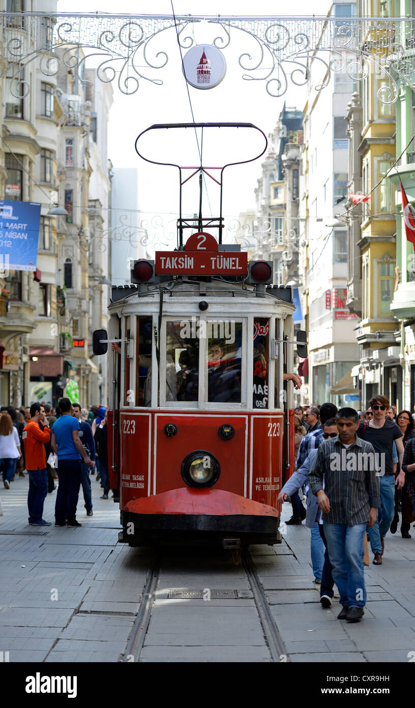 Istiklal Caddesi Tram Hi res Stock Photography And Images Alamy istiklal-caddesi-tram-hi-res-stock-photography-and-images-alamy