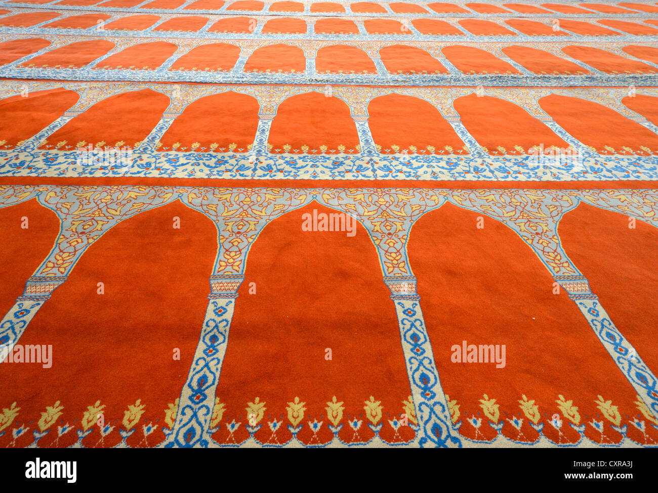 Prayer room, prayer rug, interior view, Sueleymaniye Mosque, is