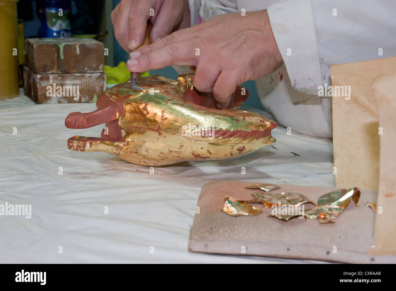Gilder Examples Gilder hi-res stock photography and images - Alamy