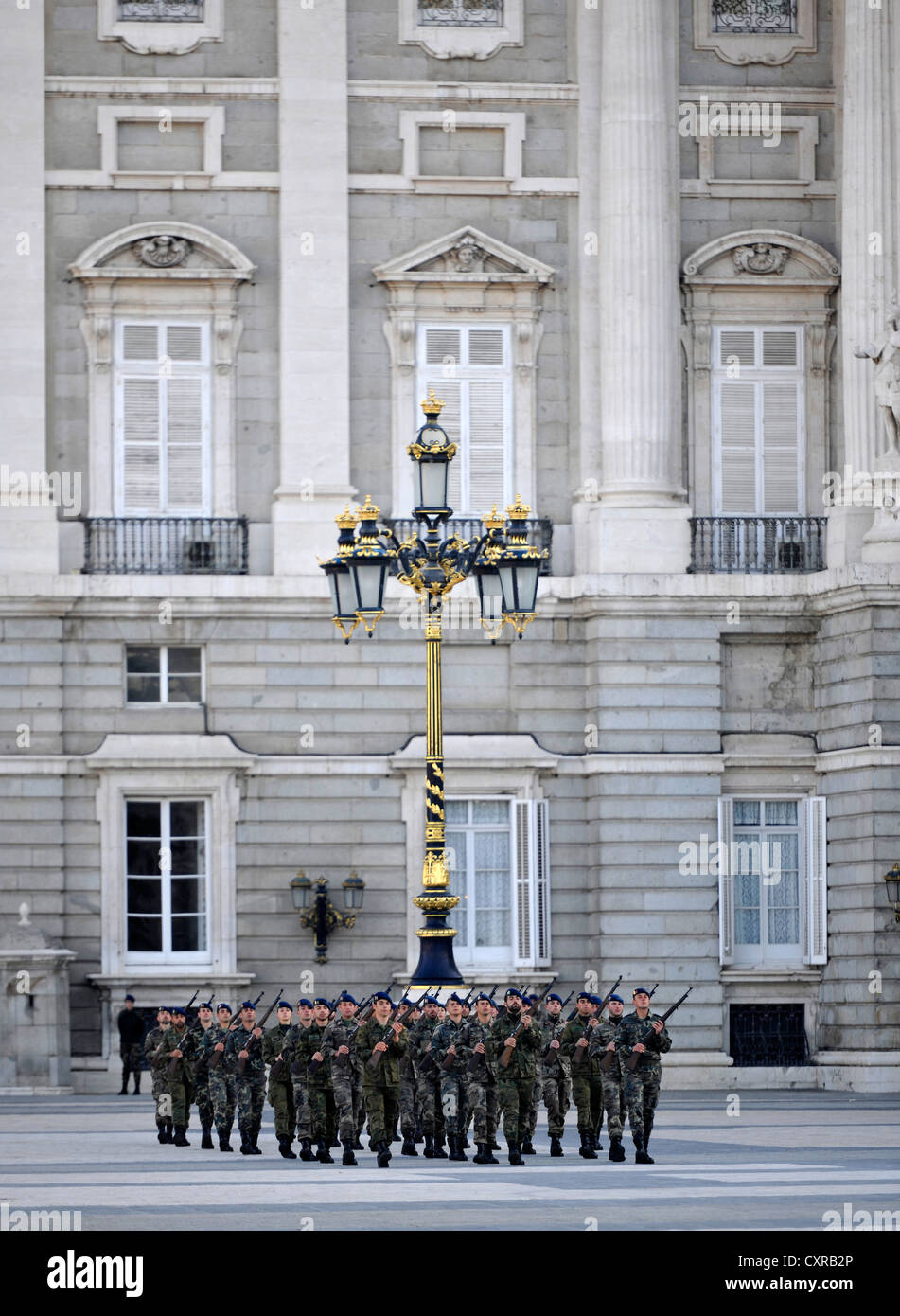 Changing of the guard, guards forming a guard of honour, training for