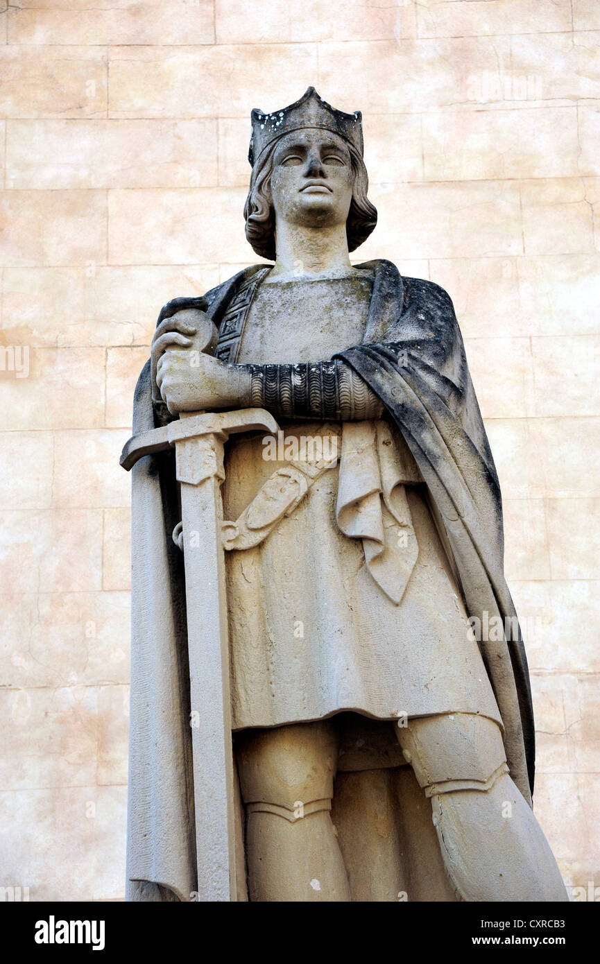 Monument to Alfonso III, a spanish king in medieval times, Plaza de la Conquesta square, Mahon, Mao, Minorca, , Balearic Islands Stock Photo