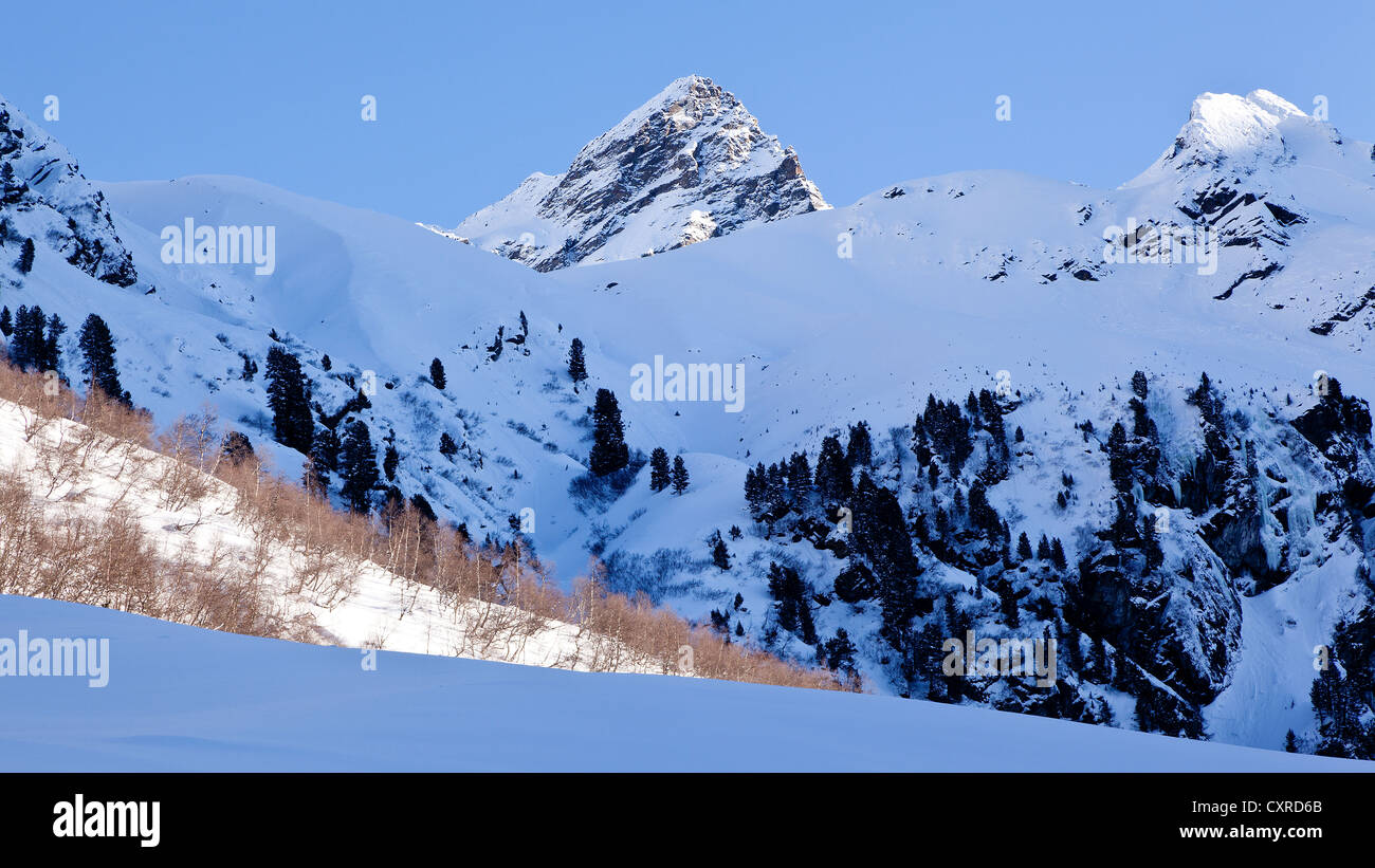 Summit of Mt Luesener Villerspitze, Sellrain region, Tyrol, Austria, Europe Stock Photo
