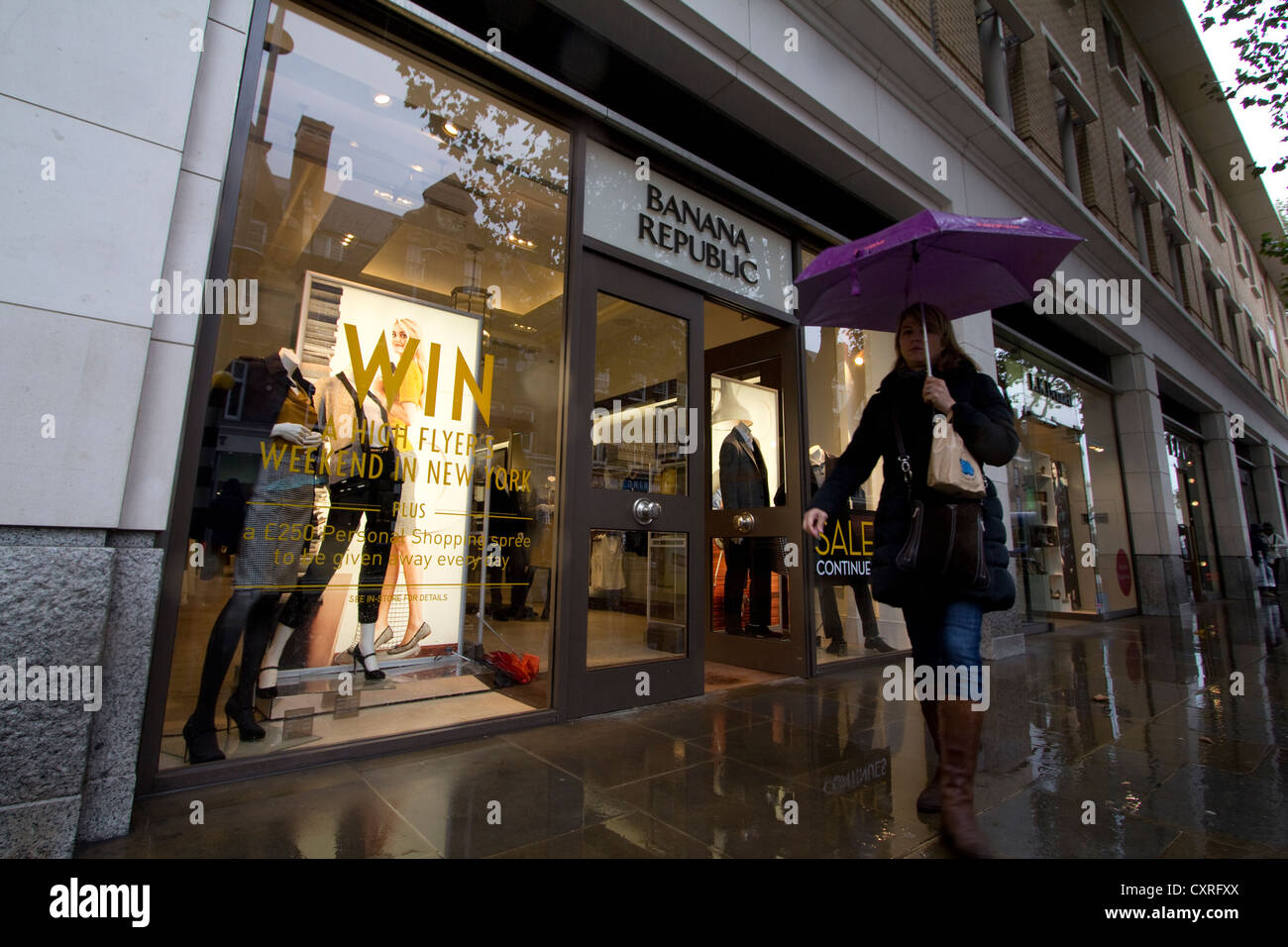 Banana Republic retail fashion outlet Kings Road London Stock Photo - Alamy
