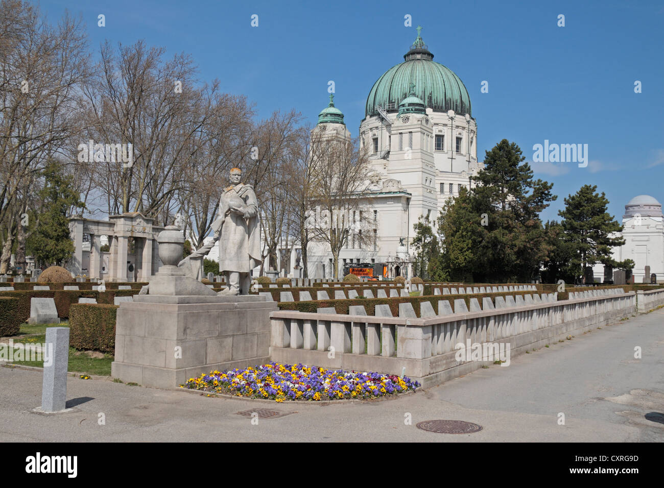 Soviet war graves & the Dr. Karl Lueger-Gedächtniskirche in the ...