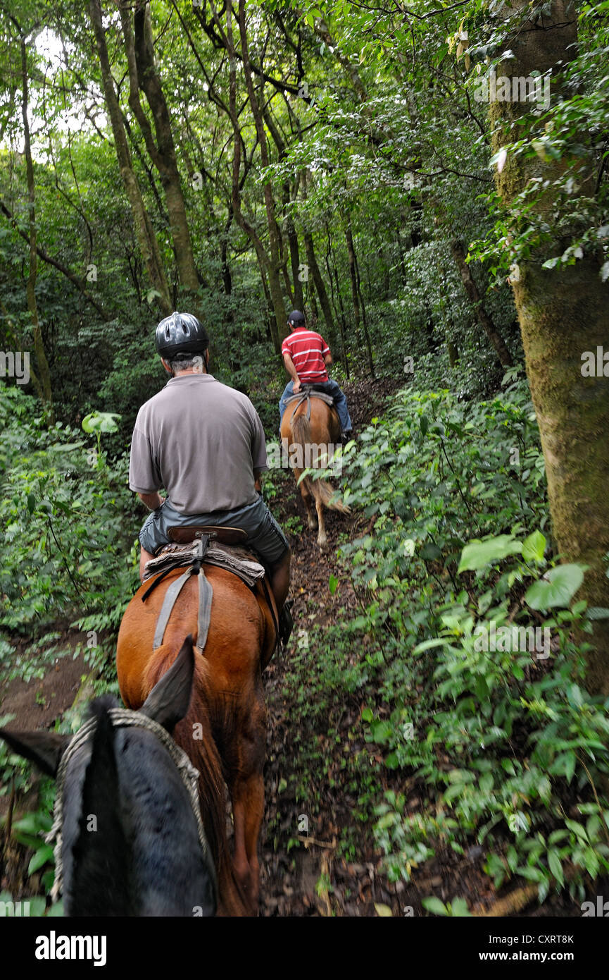 Costa Rican Natives Hi res Stock Photography And Images Alamy