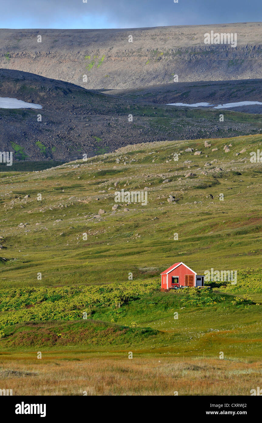 Hut, A alvík, Adalvik, Hornstrandir, Westfjords, Iceland, Europe Stock Photo