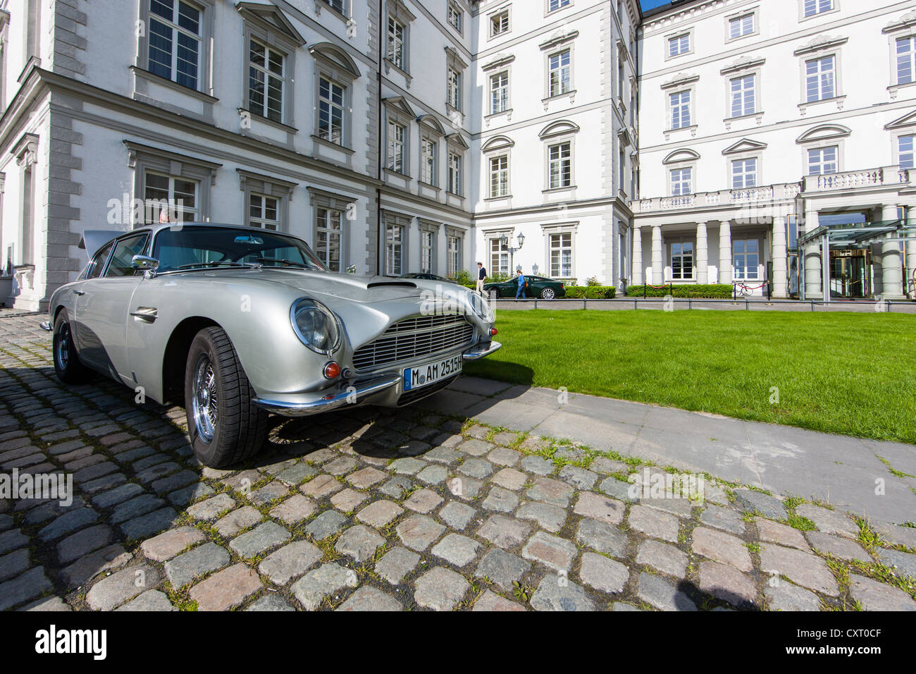 Classic Aston Martin DB6 in front of the Grandhotel Schloss Bensberg, Bensberg, Bergisch Gladbach, Bergisch Land Stock Photo