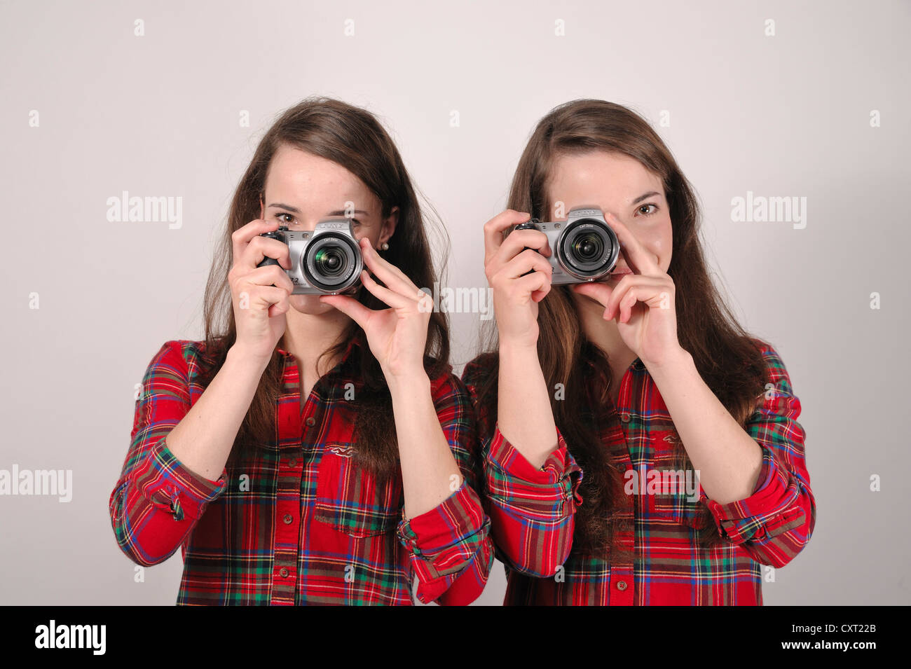 Digital twin hi-res stock photography and images - Alamy