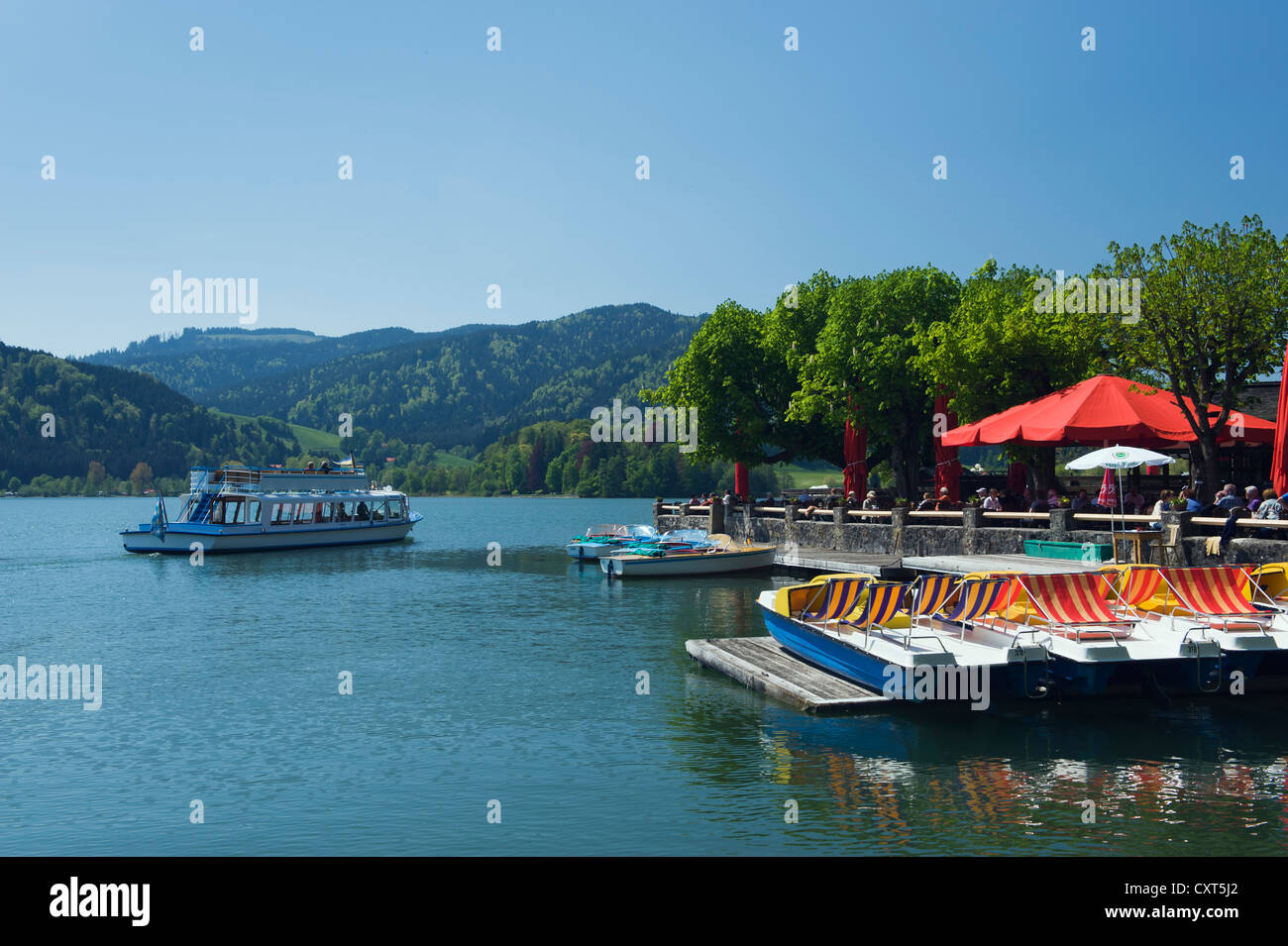 Rowing Boat Garden Stock Photos &amp; Rowing Boat Garden Stock ...