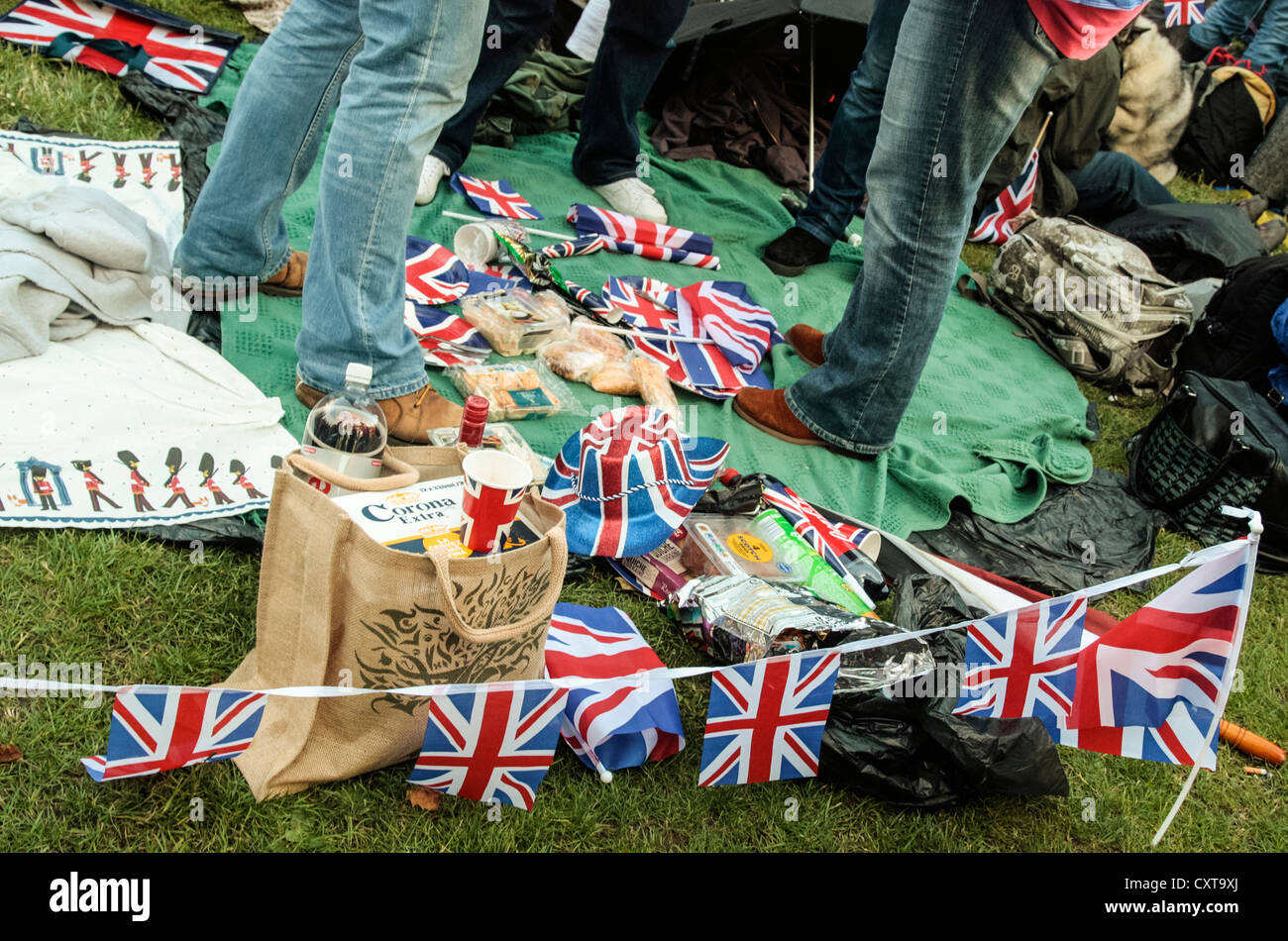 picnic, Queen's Jubilee weekend, London Stock Photo Alamy