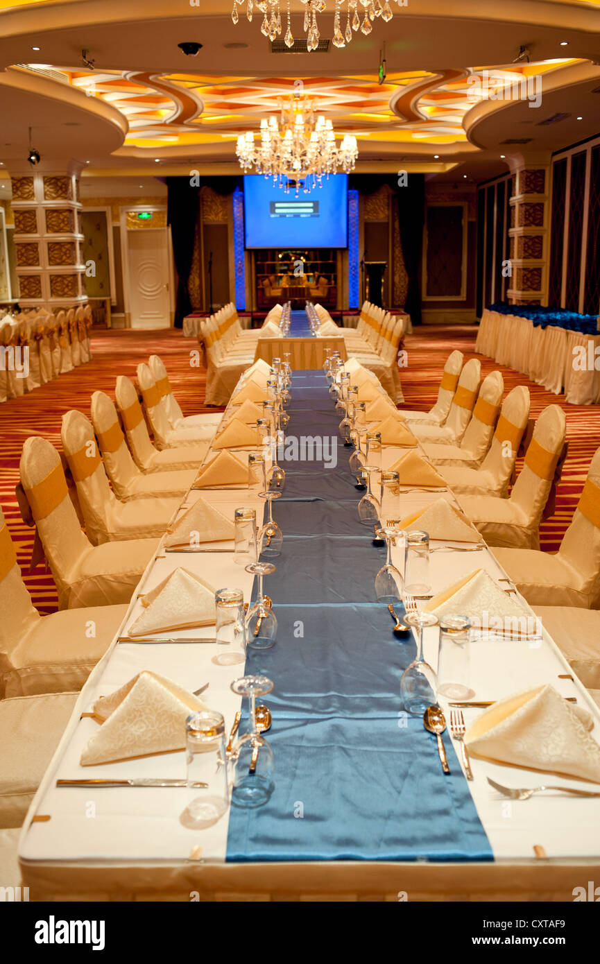 Banquet hall hi-res stock photography and images - Alamy