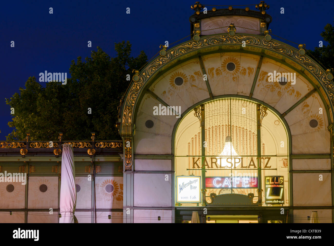 Karlsplatz Stadbahn designed by Otto Wagner, Karlsplatz, Vienna, Austria, Europe Stock Photo