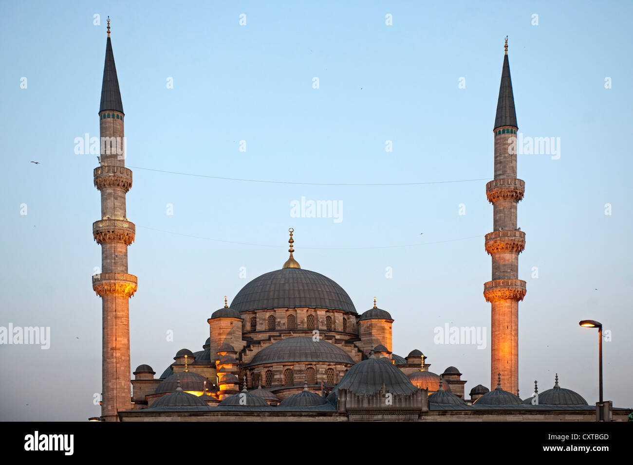 Türkei, Istanbul, Yeni Valide Moschee oder Neue Moschee Stock Photo Alamy