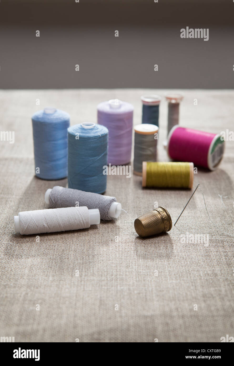 Sewing needle hires stock photography and images Alamy