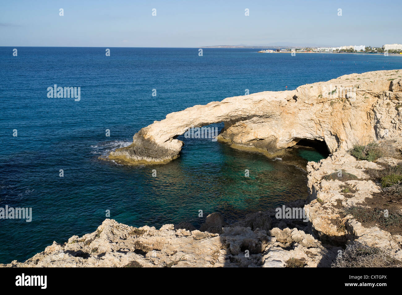 dh  AYIA NAPA CYPRUS Sea arch clear blue sea south cyprus coast Stock Photo