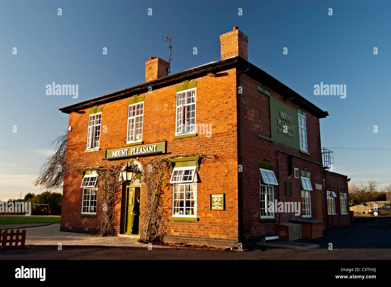 the mount pleasant pub Stock Photo Alamy