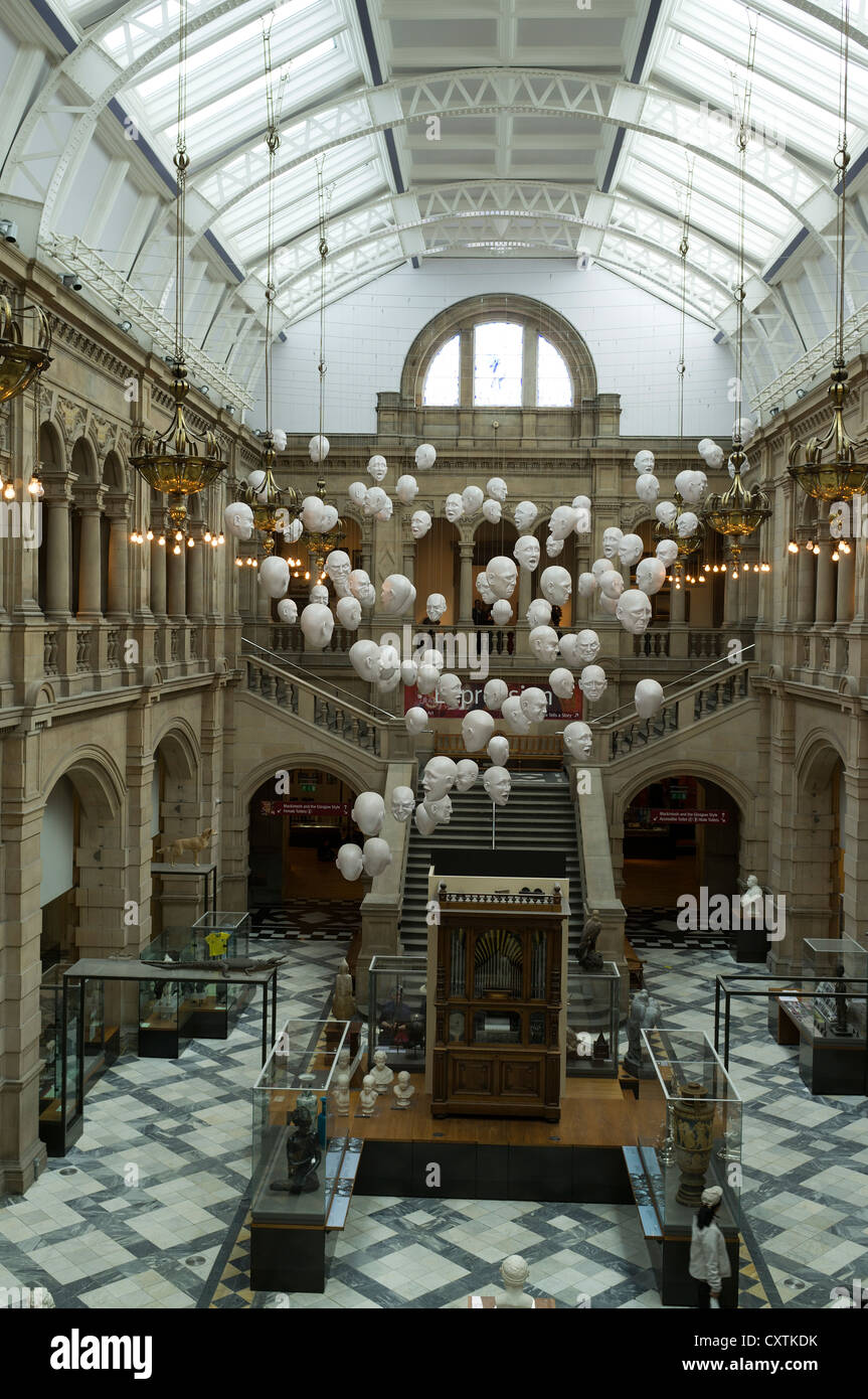 dh Kelvingrove Art Gallery KELVINGROVE GLASGOW Exhibits inside art gallery museum exhibition hall interior Stock Photo