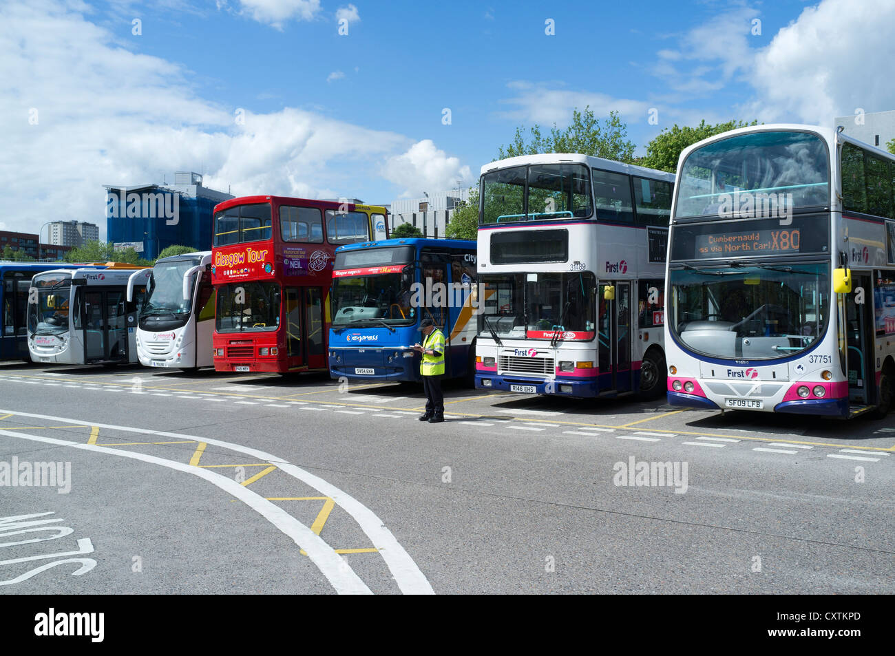 dh Buchanan Street Bus Station BUS TERMINAL GLASGOW Scottish bus inspector and buses at scotland transport depot uk service double decker Stock Photo