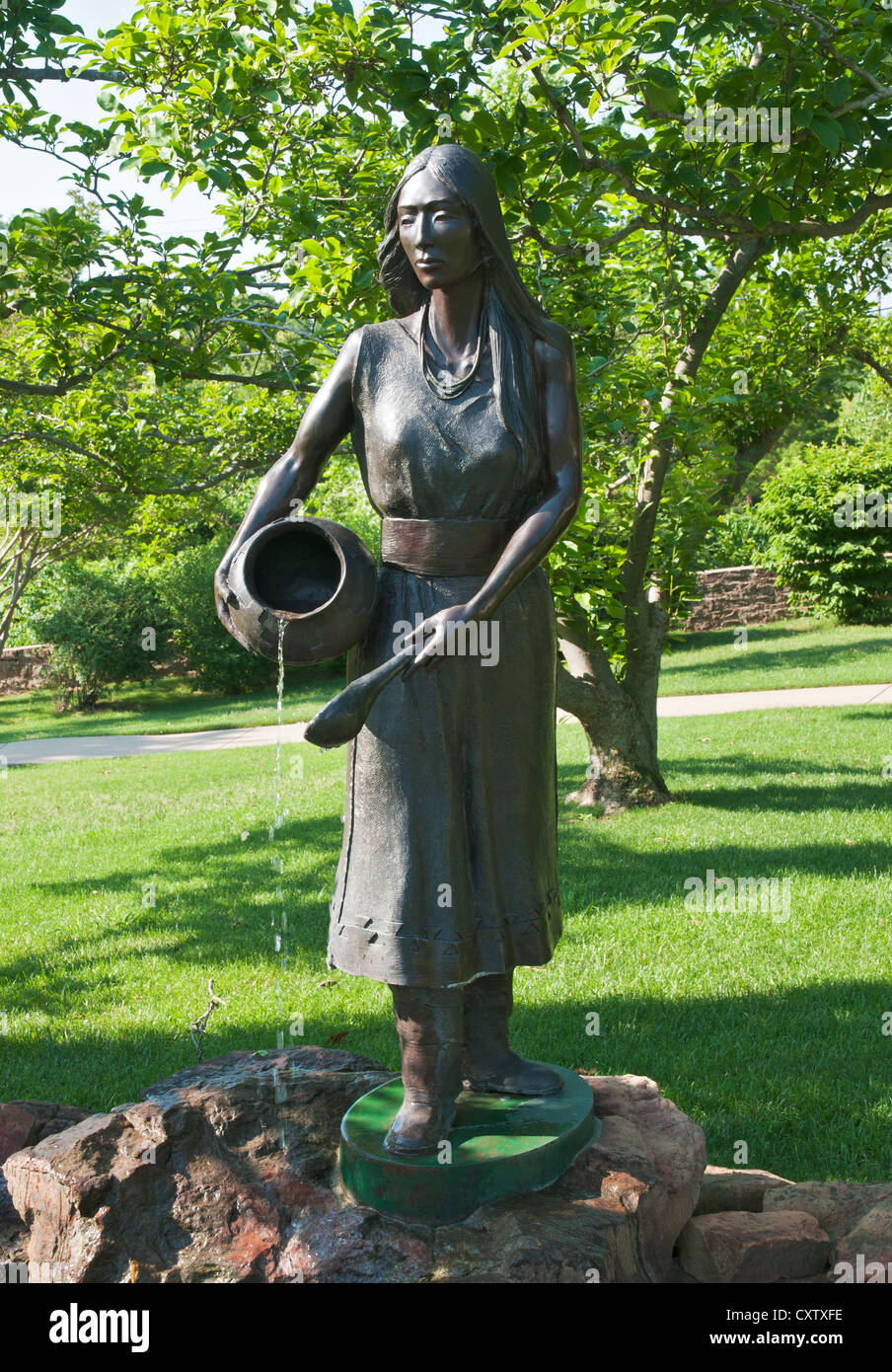 Oklahoma, Tulsa, Gilcraese Museum, Crisita, bronze sculpture by Doug