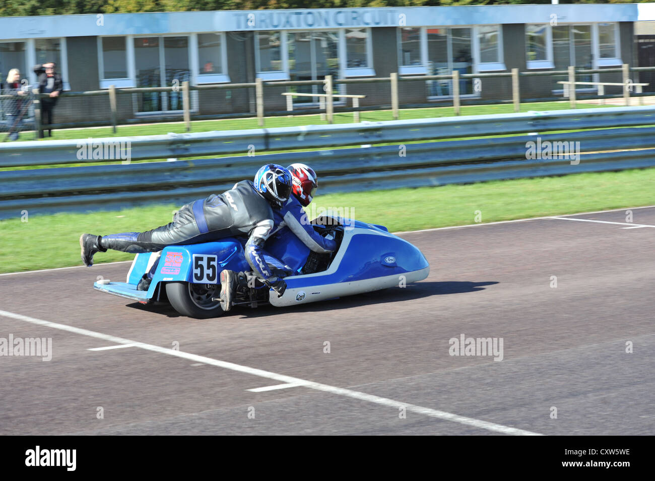 motorbike and sidecar bike race at thruxton Stock Photo - Alamy