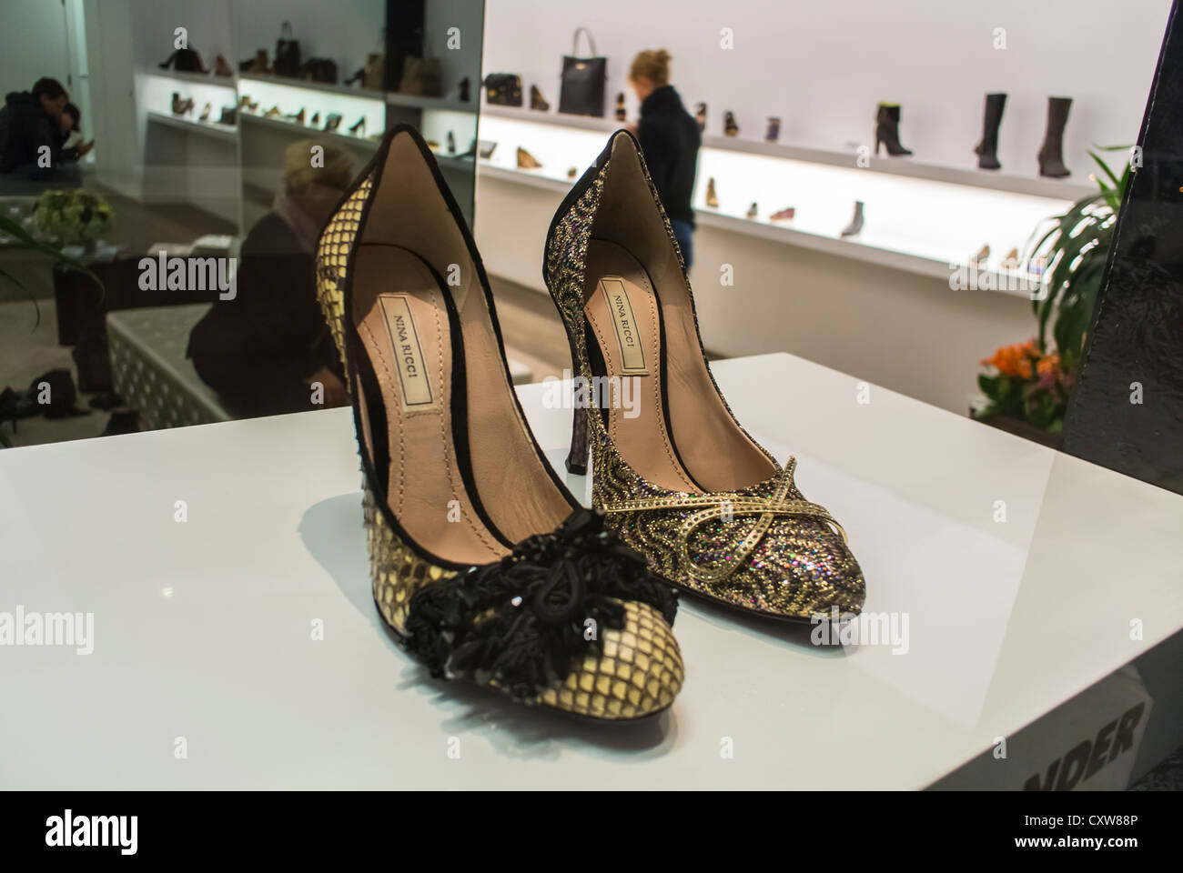 New York City, NY, USA, Women's Accessories High Heels Luxury Shoes on  Display in WIndow of "
