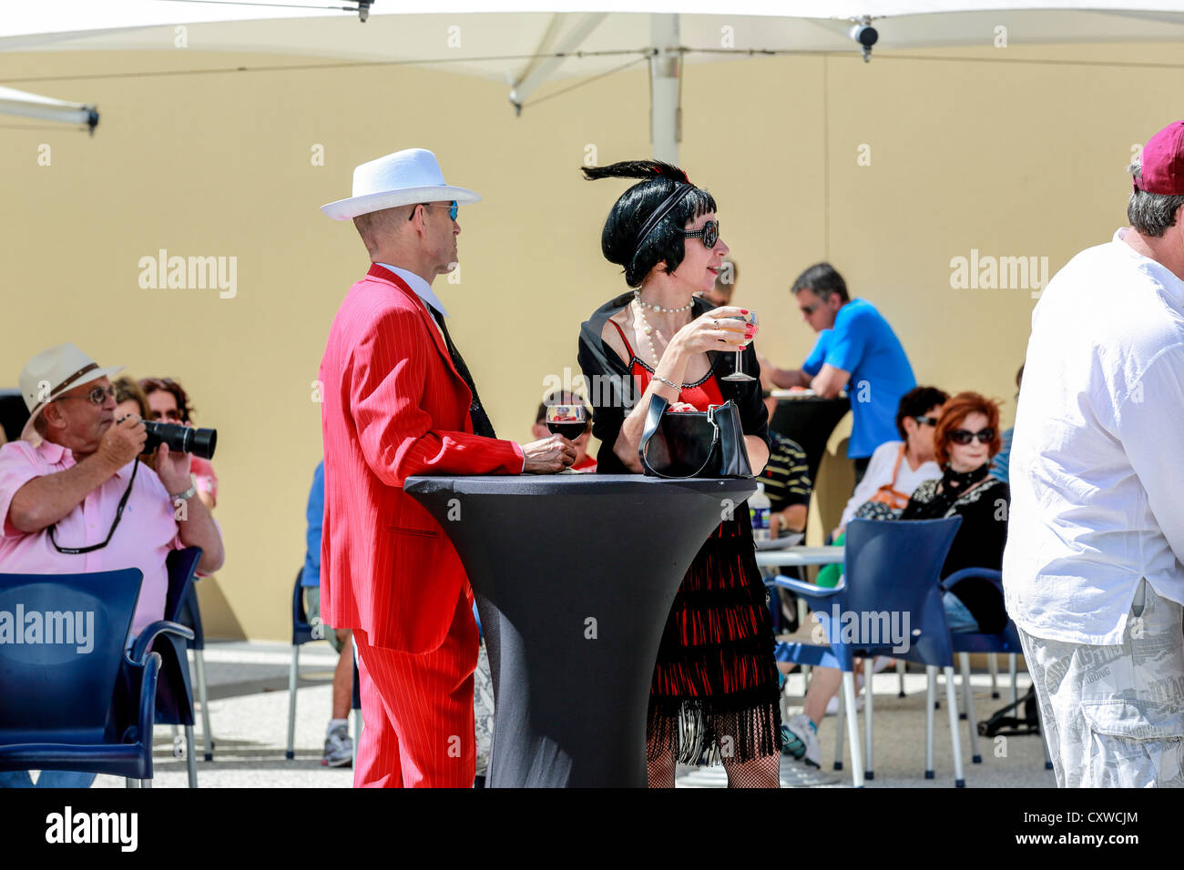 1920s style couple hi-res stock photography and images - Alamy
